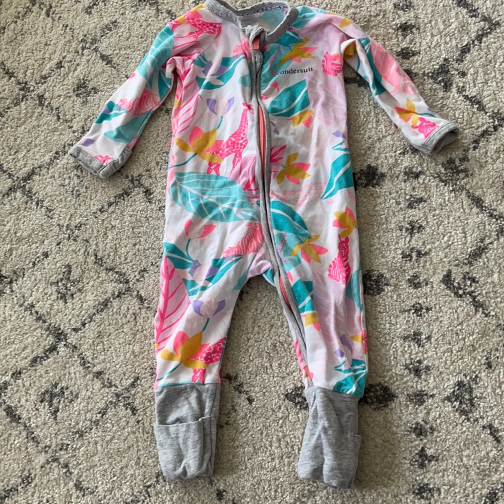 Bonds Wondersuit size 3-6m